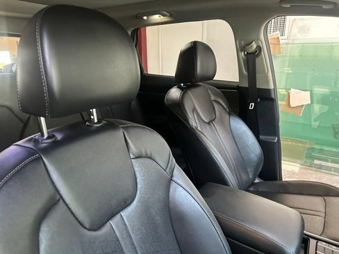 Used 2022 Kia Sorento S w/ Panoramic Sunroof Package AWD/4WD image 34