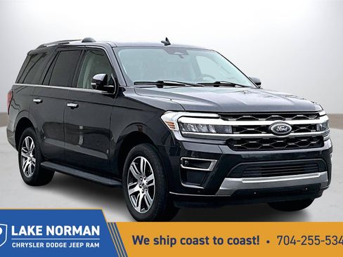Used 2024 Ford Expedition Limited image 1