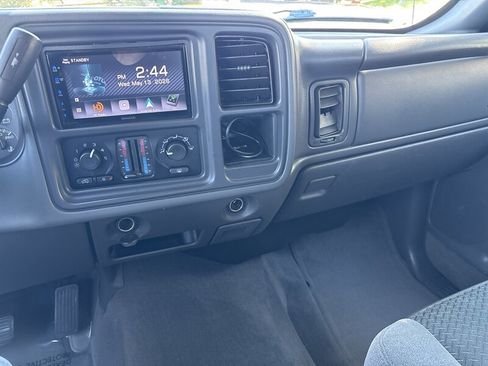 Used 2004 Chevrolet Avalanche 2WD image 43