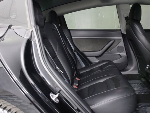 Used 2023 Tesla Model 3 Standard Range image 27