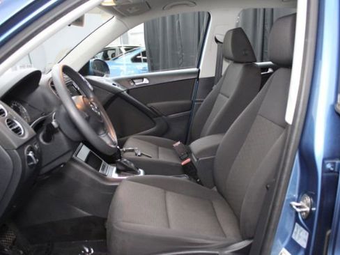 Used 2018 Volkswagen Tiguan Limited FWD image 10