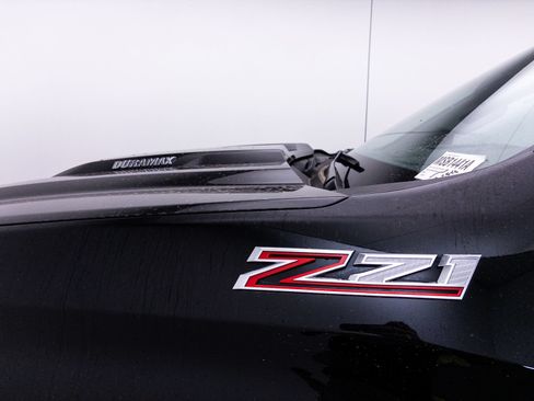 Used 2024 Chevrolet Silverado 1500 Custom Trail Boss AWD/4WD image 7
