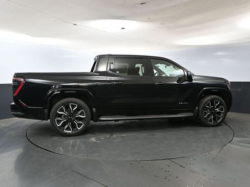 New 2025 GMC Sierra EV Denali image 2