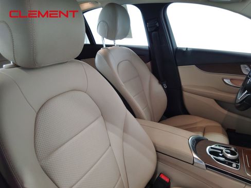 Used 2021 Mercedes-Benz C 300 4MATIC Sedan image 44