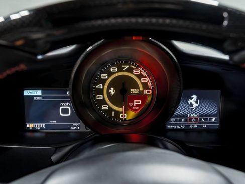 Used 2018 Ferrari 488 GTB image 15