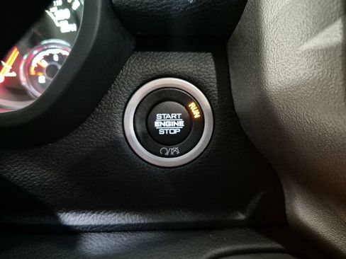 Used 2024 RAM 2500 Laramie AWD/4WD image 17
