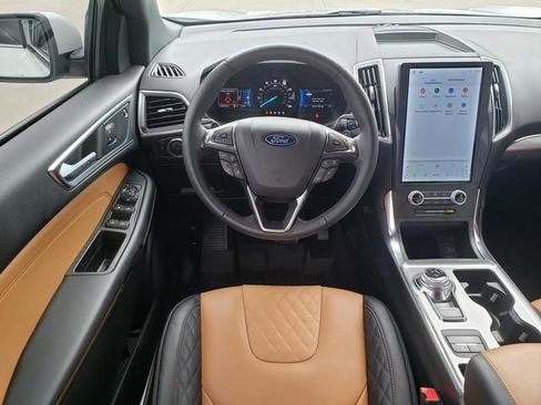 Used 2024 Ford Edge Titanium w/ Titanium Elite Package AWD/4WD image 19