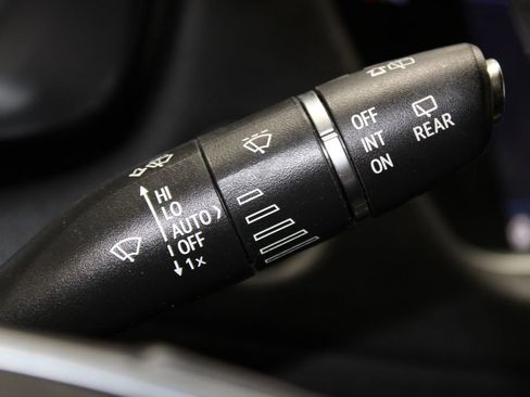 Used 2024 Cadillac XT5 Premium Luxury FWD image 21