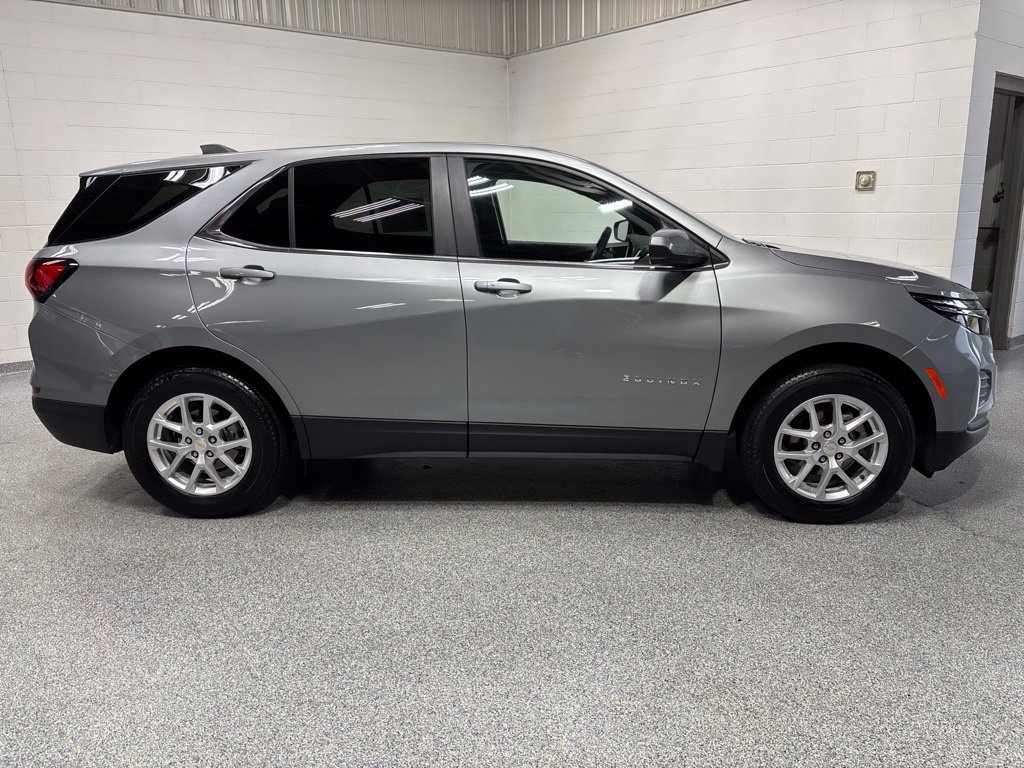 Used 2023 Chevrolet Equinox LT AWD/4WD image 8