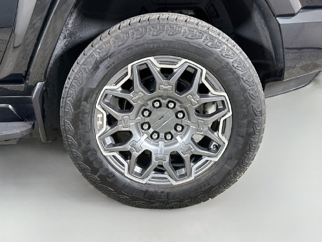 Used 2025 GMC Hummer EV 3X AWD/4WD image 32