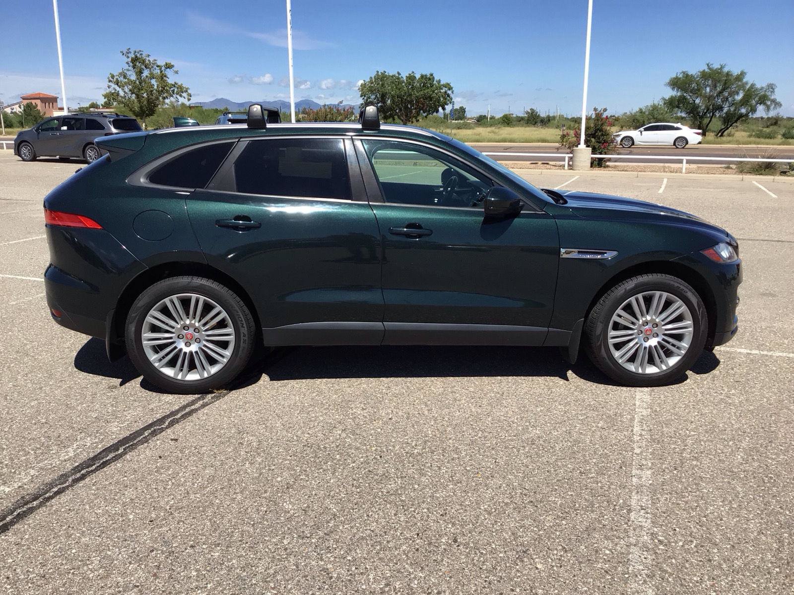 Used 2018 Jaguar F-PACE Premium AWD/4WD image 6