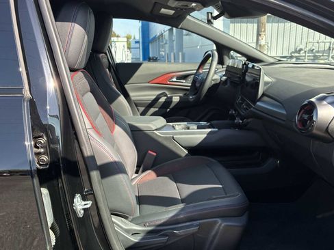 Certified 2024 Chevrolet Equinox EV RS image 28