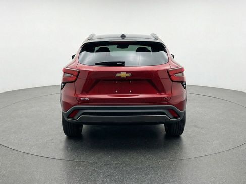 Used 2025 Chevrolet Trax LT image 7