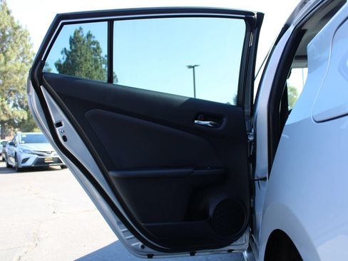 Used 2017 Toyota Prius Prime Premium w/ Preferred Accessory Package FWD image 13