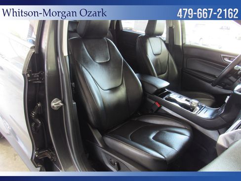 Used 2020 Ford Edge Titanium AWD/4WD image 34