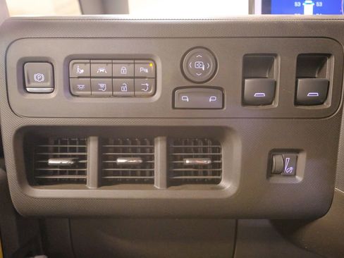 New 2025 Chevrolet Brightdrop 400 image 30