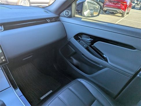 Used 2025 Land Rover Range Rover Evoque S image 18