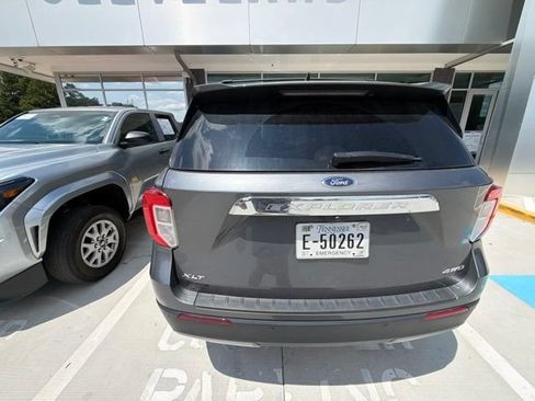 Used 2023 Ford Explorer XLT w/ Equipment Group 202A AWD/4WD image 16