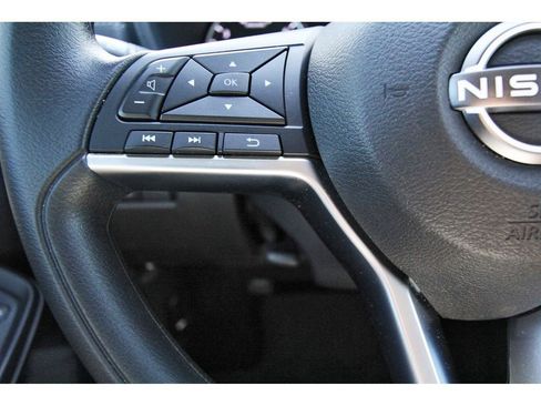 Used 2025 Nissan Sentra SV FWD image 15