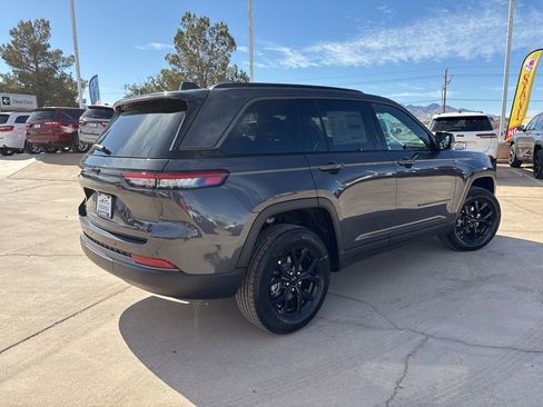 New 2026 Jeep Grand Cherokee Altitude AWD/4WD image 5