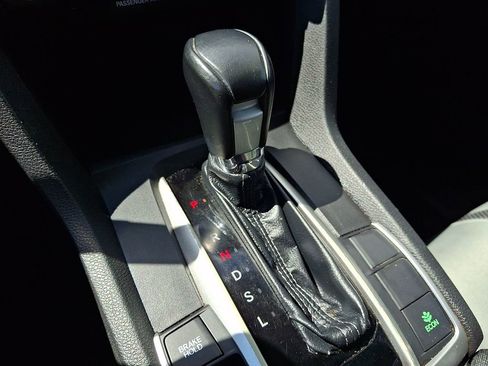 Used 2021 Honda Civic EX image 15