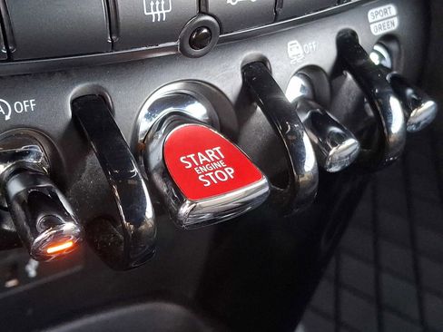 Used 2022 MINI Cooper S w/ Signature Upholstery Package image 18