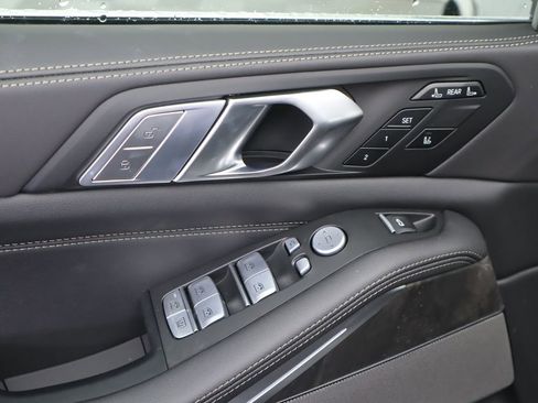 New 2026 BMW X7 xDrive40i image 25