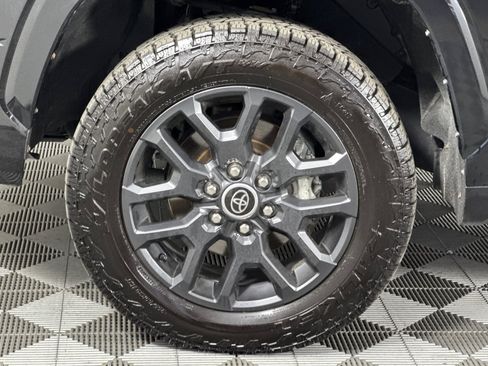 Used 2022 Toyota Tundra Platinum image 25