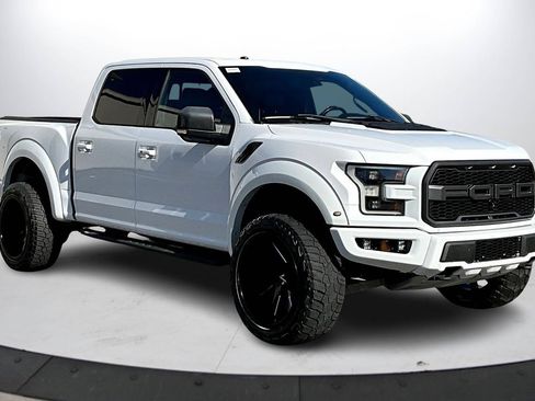Used 2018 Ford F150 Raptor w/ Equipment Group 802A Luxury AWD/4WD image 2