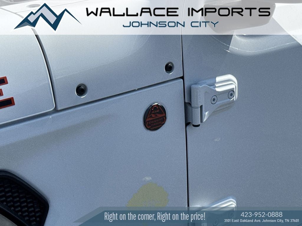 Used 2022 Jeep Gladiator Mojave w/ Cold Weather Group AWD/4WD image 11