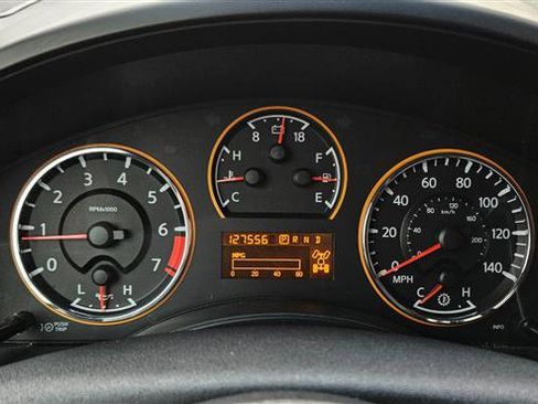 Used 2008 Nissan Titan 4x4 Crew Cab image 13