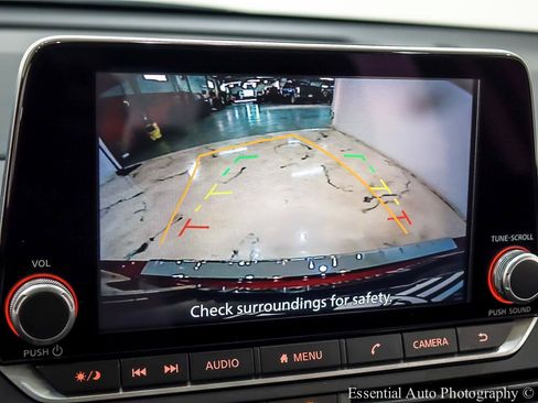 Used 2023 Nissan Altima 2.5 SV FWD image 21