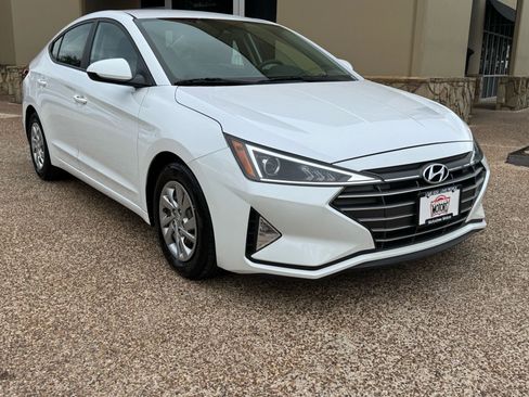 Used 2020 Hyundai Elantra SE w/ Cargo Package (C1) image 6