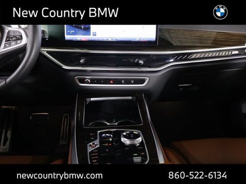 Used 2026 BMW X7 M60i AWD/4WD image 33
