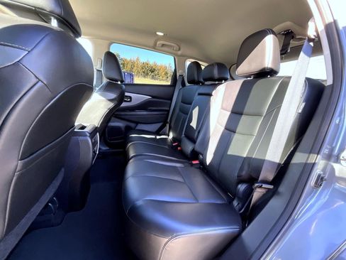 Used 2023 Nissan Murano SL w/ Cargo Package image 19