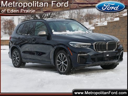 Used 2022 BMW X5 M50i image 1