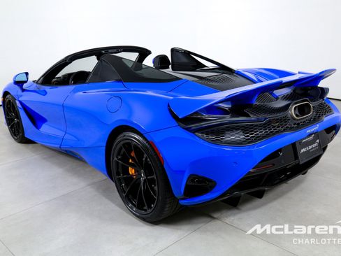 New 2026 McLaren 750S Spider RWD image 7