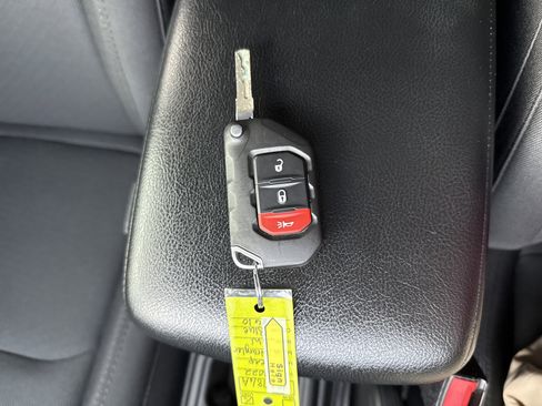 Used 2022 Jeep Wrangler Unlimited Sport image 26