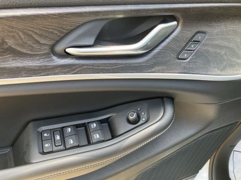 New 2026 Jeep Grand Cherokee Limited w/ Limited Altitude Package AWD/4WD image 10