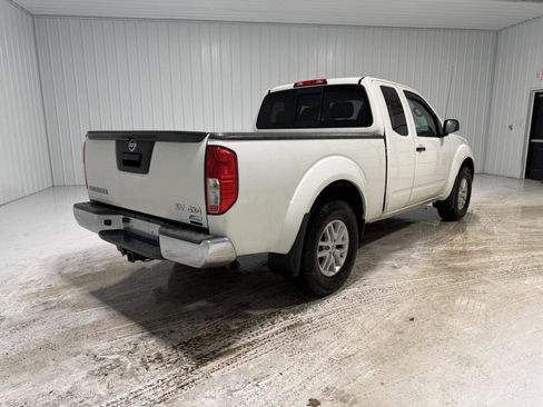 Used 2018 Nissan Frontier SV image 6