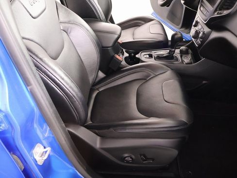 Used 2022 Jeep Cherokee Latitude Lux image 13