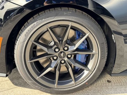 New 2025 Ford Mustang Dark Horse image 9