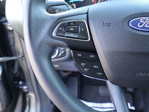 Used 2018 Ford Escape SE FWD image 29