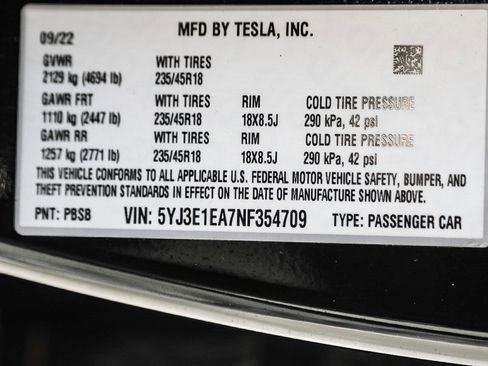 Used 2022 Tesla Model 3 image 29
