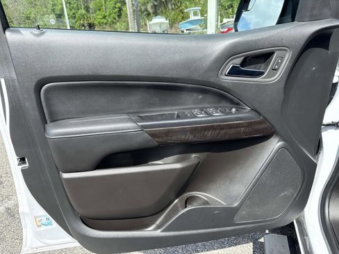 Used 2022 GMC Canyon Elevation w/ Elevation Premium Package image 17