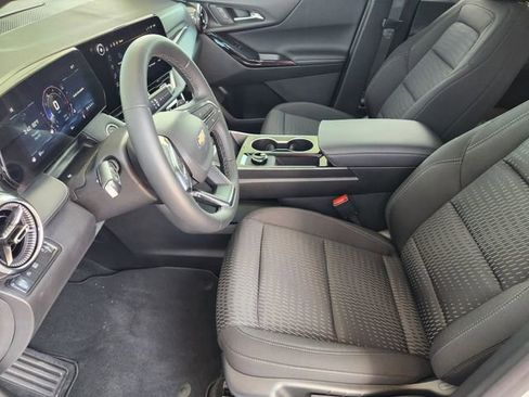 New 2026 Chevrolet Equinox LT w/ Safety and Technology Package FWD image 11