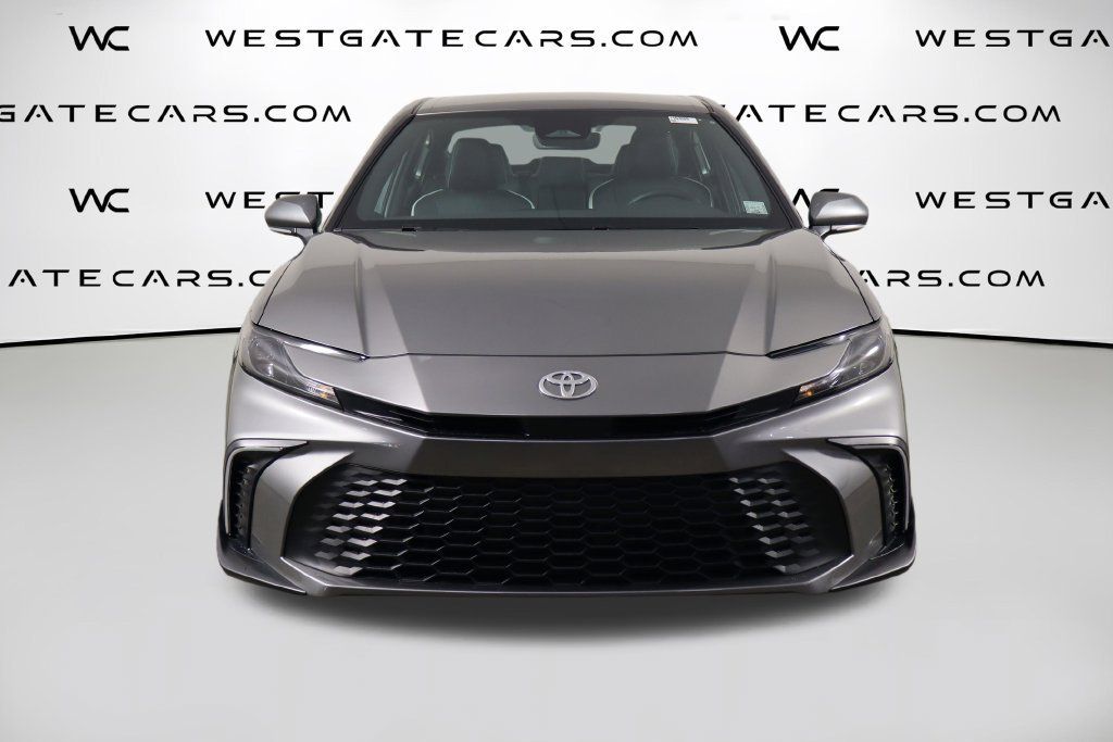 Used 2026 Toyota Camry SE w/ Convenience Package FWD image 2