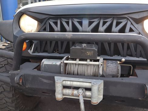 Used 2008 Jeep Wrangler X AWD/4WD image 24