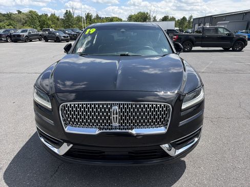 Used 2019 Lincoln Nautilus Reserve AWD/4WD image 9