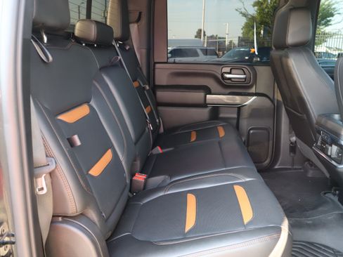 Used 2020 GMC Sierra 2500 AT4 w/ Technology Package AWD/4WD image 38